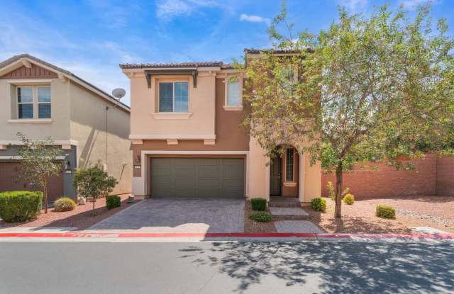 Photo of Spacious Modern Home!