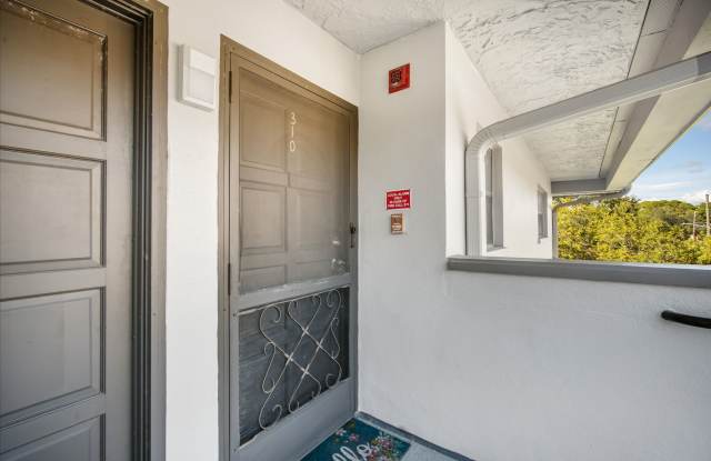 2BR/2BA Condo in Rustlewood at Countryside