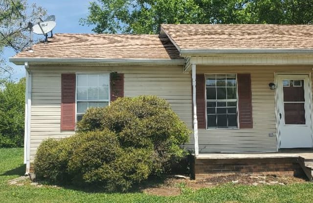 105 Cloverdale Dr, Columbia TN A - 105 Cloverdale Dr, Columbia, TN 38401