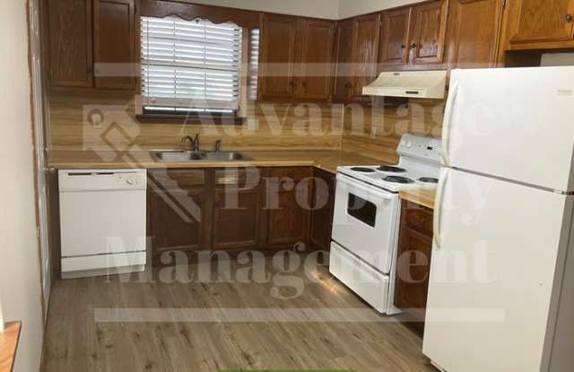 Photo of 1225 Woodside Drive