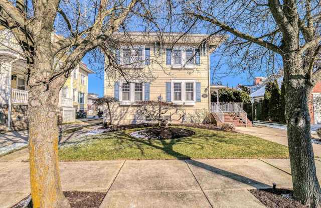 17 S Derby Ave