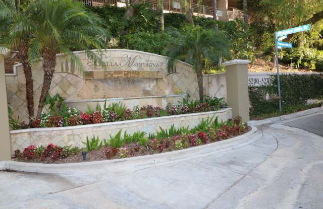 Woodland Hills Townhome S. of Ventura Blvd.