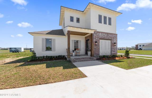 400 Villager Avenue