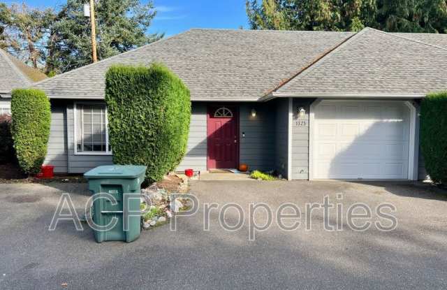 1327 E Maplewood Ave - 1327 East Maplewood Avenue, Bellingham, WA 98225