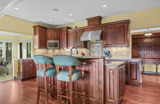 5604 Sherwood Avenue