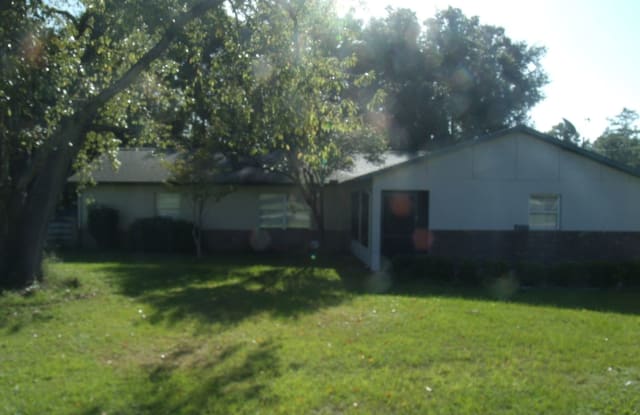 8575 SW 200th Ct NO PETS - 8575 Southwest 200th Court, Marion County, FL 34431