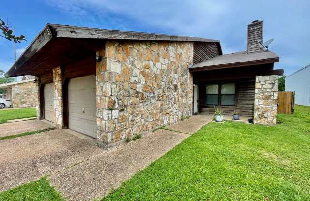 Photo of 1303 Conway Dr