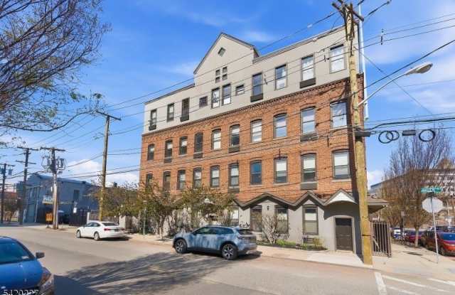39-45 Bruen St