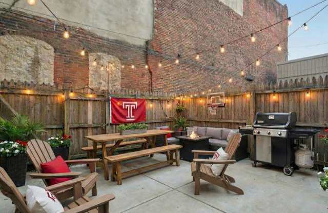 Stunning 6-Bedroom Townhome Near Temple University! Available August 2026!