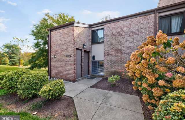 Photo of 10116 LITTLE POND Place unit: 10116