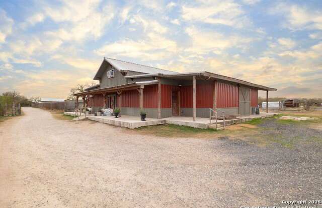 918 COUNTY ROAD 5710