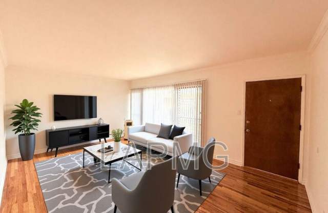 1323 N. Bronson Avenue