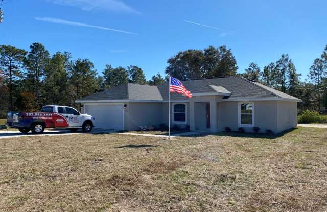 SW Ocala Neighborhood 3/2/2 **WON'T LAST**