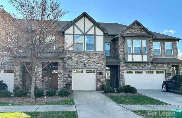 Photo of 5733 Lachlan Hill Lane