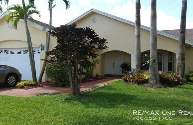 19930 NW 4th St - 19930 Northwest 4th Street, Pembroke Pines, FL 33029