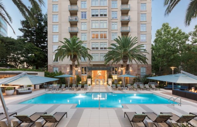 Photo of Avalon Towers on the Peninsula