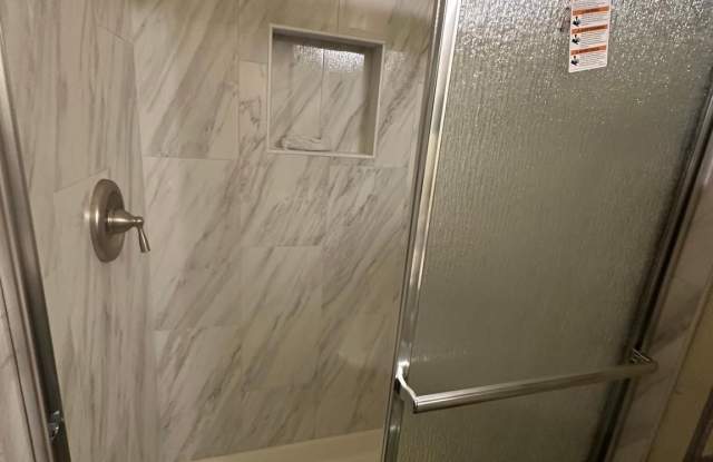 12 PRAIRIE LANDING COURT