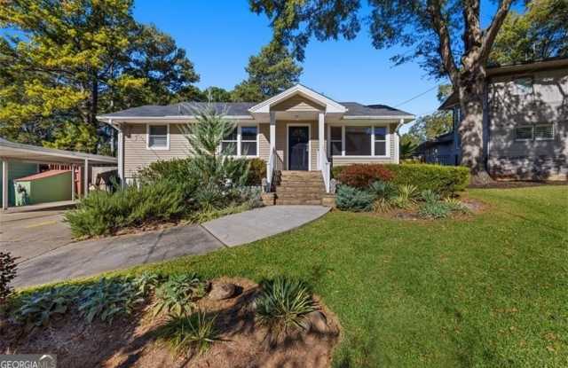 Photo of 1416 Woodland Hills Drive NE