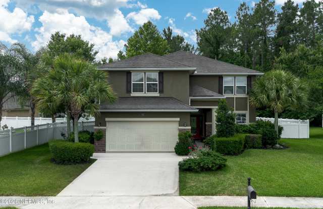 705 W KINGS COLLEGE Drive