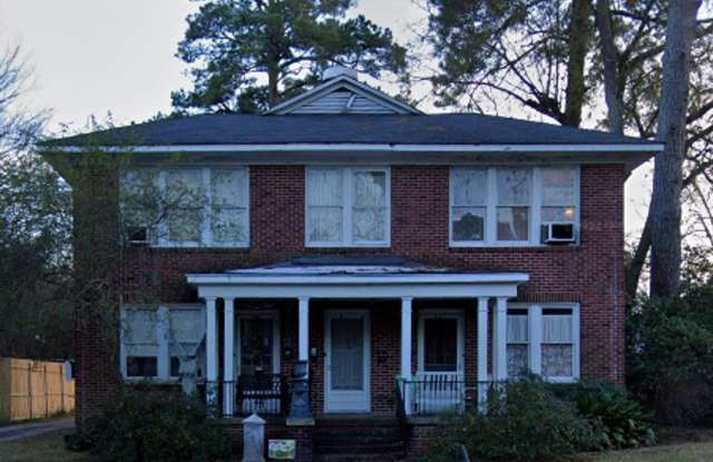 Cute One Bedroom Highland Apartment