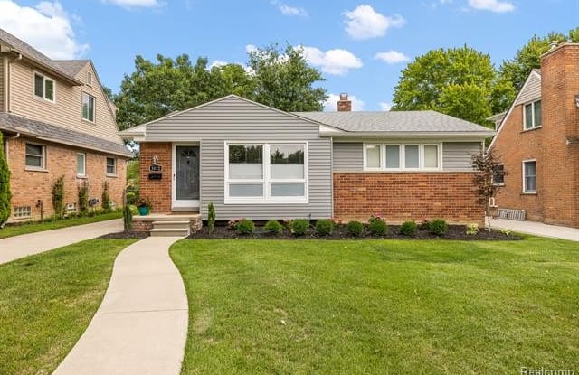 3022 ELMHURST Avenue - 3022 Elmhurst Avenue, Royal Oak, MI 48073