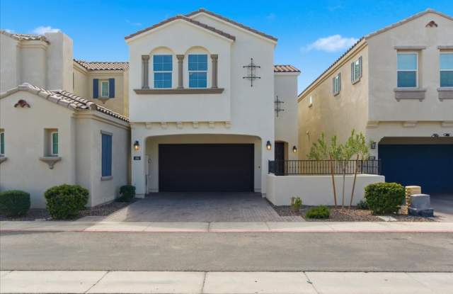 3 Bedroom Home in the La Costera Landing Community Near S Arizona Ave and E Queen Creek Rd!