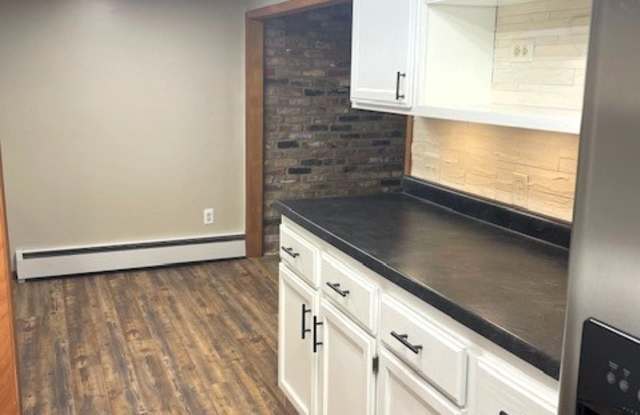 9901 Runnymeade Lane