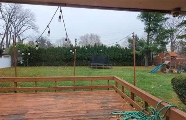 381 S Beech Daly Street