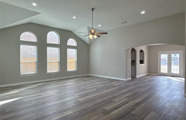 Photo of 1913 Pin Oak Trail