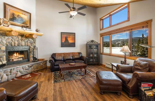 4 Bed, 4 Bath Condo in The Big Sky Meadow with Garage!