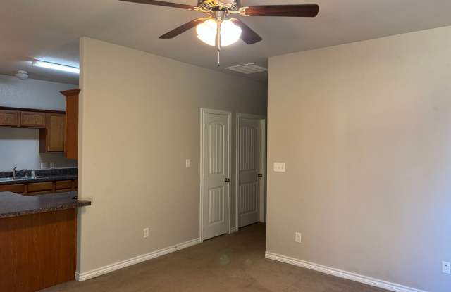 3/2/1 on Quiet Street Near a Park!