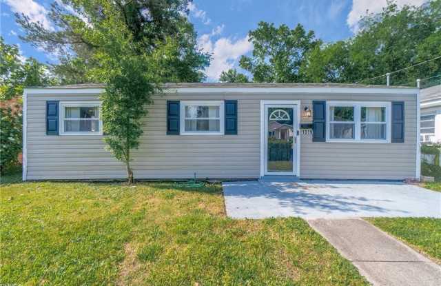 1319 W 41st Street