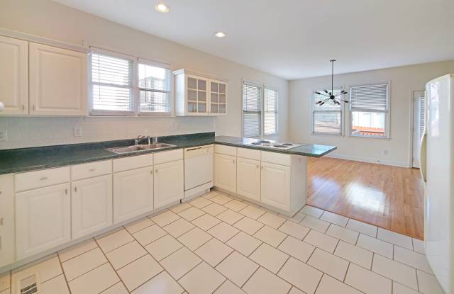 136 Crumley Street SE