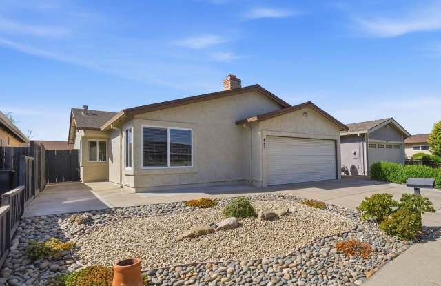 Desirable Adult Community! (55+ years of age community)