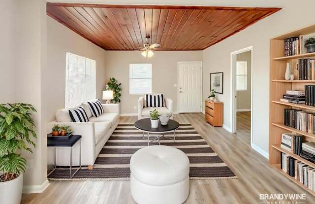 1322 East Ohio Street