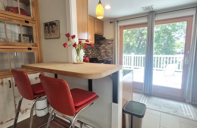 1 Sunset Drive unit: 2