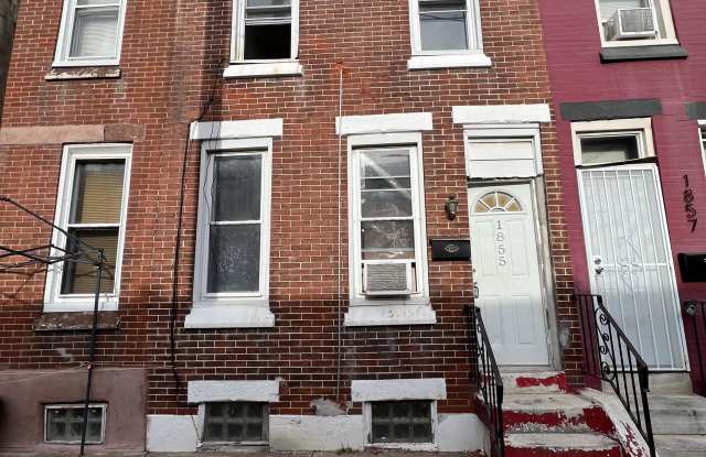 Photo of 1855 East Lippincott Street