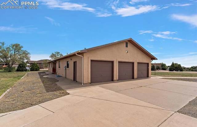 497 South Avenida Del Oro East