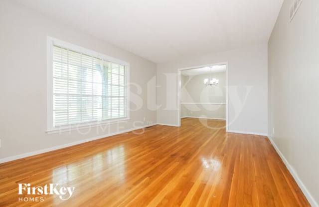 3908 South Summit Ridge Drive