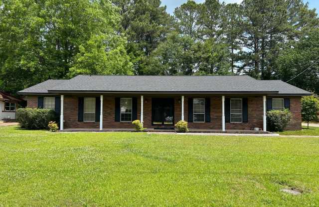 Photo of 1825 Edwardian Way