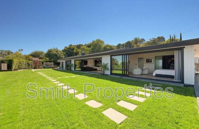 28056 Palos Verdes Dr E