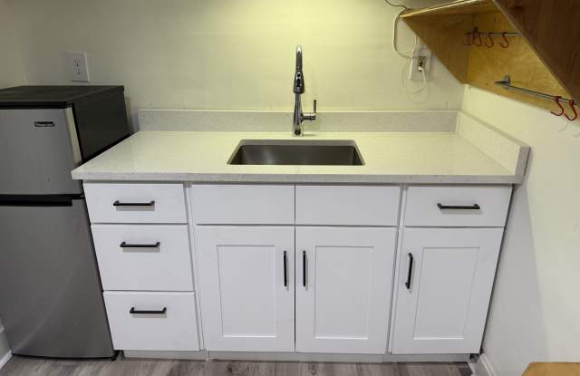 2245 Bellfield Ave. - 3rd FL