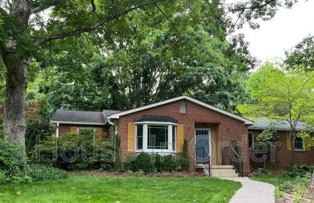 Photo of 8 Oakwilde Drive