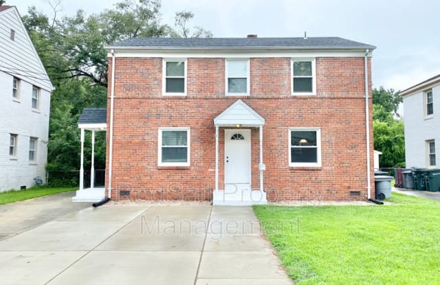 156 Armstrong Dr - 156 Armstrong Drive, Hampton, VA 23669