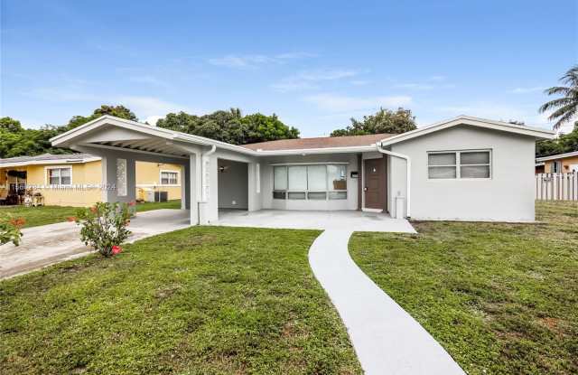 3555 NW 32nd Ct - 3555 Northwest 32nd Court, Lauderdale Lakes, FL 33309