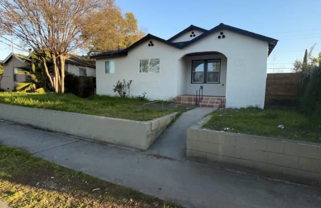 3426 E Olive Ave - 3426 East Olive Avenue, Fresno, CA 93702