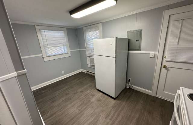 2 Bedroom 1 Bath in Burlington!