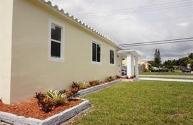 2134 Dewey Street - 2134 Dewey Street, Hollywood, FL 33020