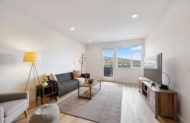 2475 Victoria Ave Unit 408