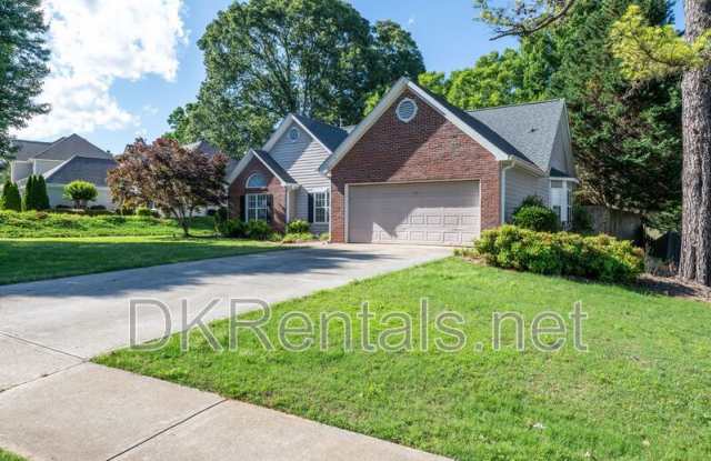 2638 English Oaks Lane NW